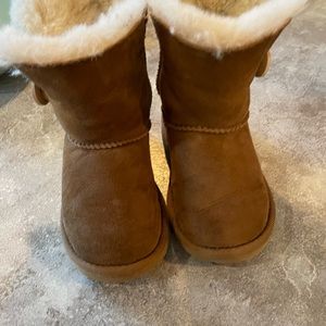 Size 8 Uggs